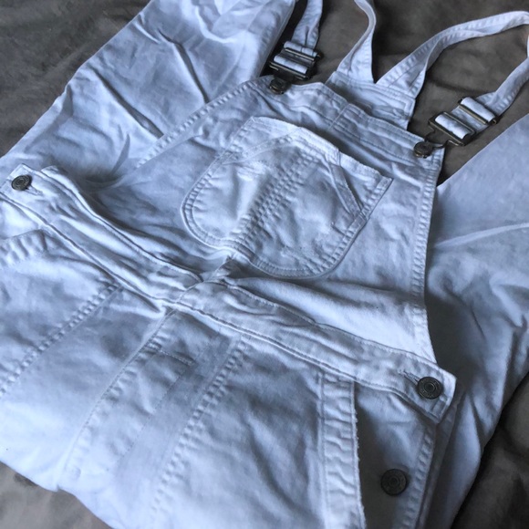 GAP Petite Overalls - Picture 2 of 3
